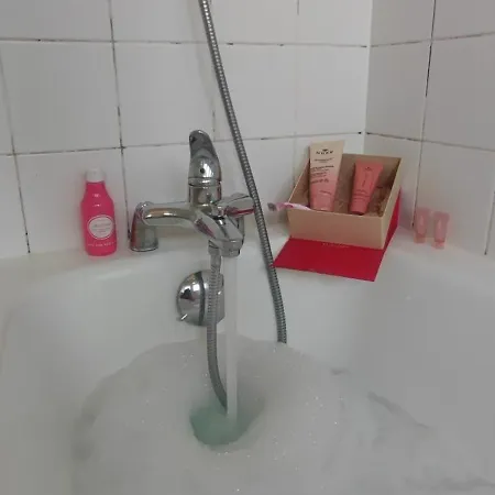 Spacieux Et Chic Le Havre, Capacite 2 Personnes Ou Famille 3 Personnes,1 Chambre, Baignoire *