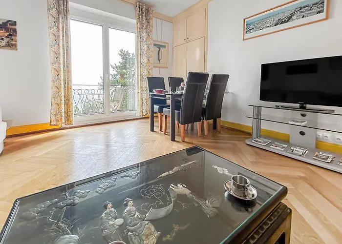 Апартаменты Chic Vue Terrasse Le Havre, Capacite 2 Personnes Ou Famille 3 Personnes,1 Chambre, Baignoire, Quartier Calme *