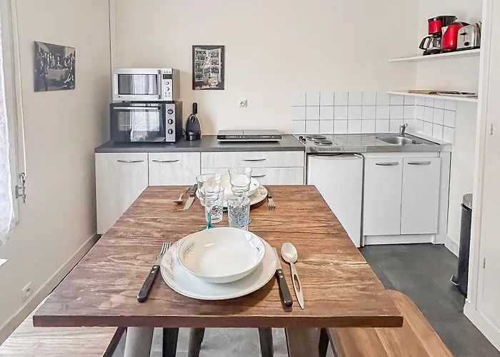 Chic Vue Terrasse Le Havre, Capacite 2 Personnes Ou Famille 3 Personnes,1 Chambre, Baignoire, Quartier Calme Апартаменты *