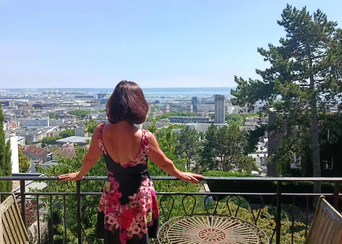 Chic Vue Terrasse Le Havre, Capacite 2 Personnes Ou Famille 3 Personnes,1 Chambre, Baignoire, Quartier Calme Гавр