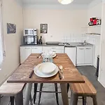 Chic Vue Mer, Terrasse, Capacité 2 Personnes Ou Famille 3 Personnes,1 Chambre, Baignoire, Quartier Calme Appartement *