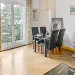 Chic Vue Mer, Terrasse, Capacité 2 Personnes Ou Famille 3 Personnes,1 Chambre, Baignoire, Quartier Calme *