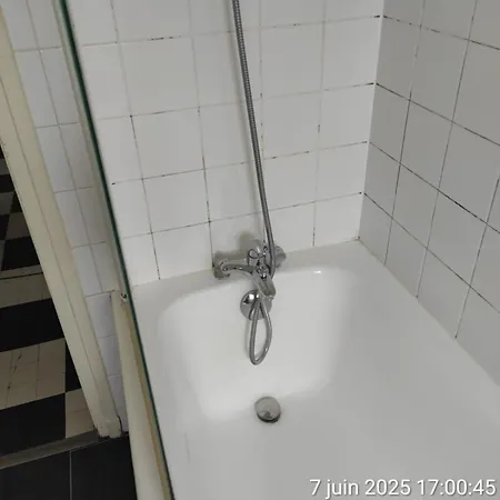 Vue Imprenable Mer, Spacieux Et Chic, Capacité 2 Personnes Ou Famille 3 Personnes,1 Chambre, Baignoire, Quartier Calme Appartamento Le Havre