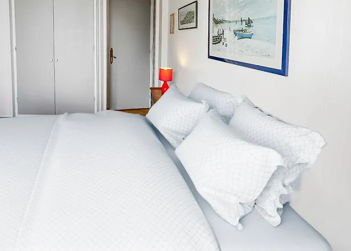 Chic Vue Mer, Terrasse, Capacité 2 Personnes Ou Famille 3 Personnes,1 Chambre, Baignoire, Quartier Calme Apartamento