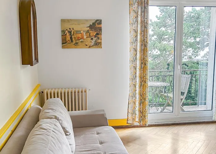 Terrasse Vue Mer, Spacieux Et Chic, Capacite 2 Personnes Ou Famille 3 Personnes,1 Chambre, Baignoire, Quartier Calme Hawr