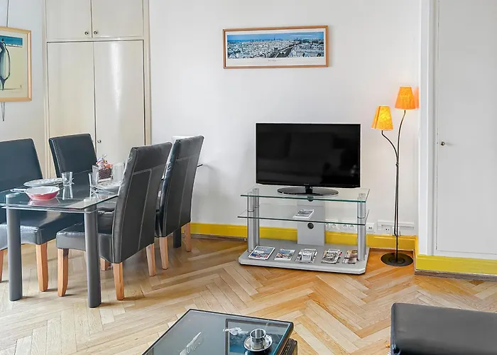 Chic Vue Mer, Terrasse, Capacité 2 Personnes Ou Famille 3 Personnes,1 Chambre, Baignoire, Quartier Calme Apartamento