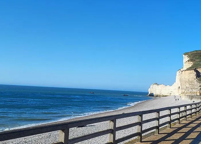 Terrasse Vue Mer, Spacieux Et Chic, Capacite 2 Personnes Ou Famille 3 Personnes,1 Chambre, Baignoire, Quartier Calme Apartament *